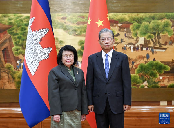 Ycd3maQc4UIgOdoI.jpg